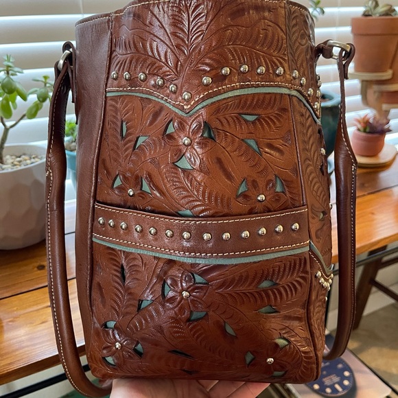 📍SOLD American West “Lady Lace” Tooled Leather Tote - Picture 5 of 16